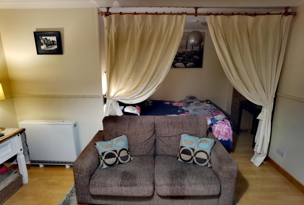 Studio In The Heart Of Kirkwall Or00239F Orkney Exteriör bild
