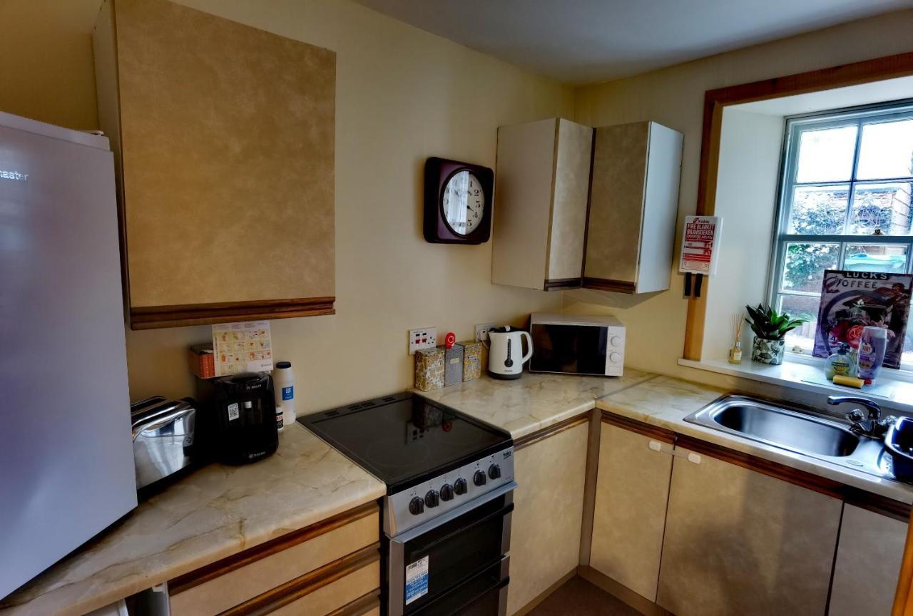 Studio In The Heart Of Kirkwall Or00239F Orkney Exteriör bild